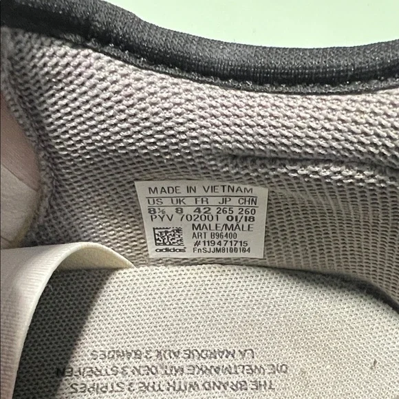 adidas Red Sneakers - Picture 4 of 12